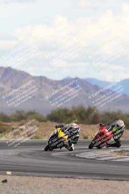 media/Nov-16-2025-Race Pace (Sun) [[8c5fa54630]]/Non Verified Riders (1st 20 Minutes)/5-Turn 15 (110pm)/